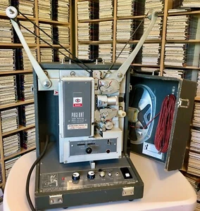 16mm Kodak Pageant AV-126-TR sound projector recently serviced, works fine, EXC+ - Picture 1 of 6