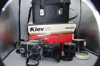 Kiev 88 Mittelformat Kamera Kit 80mm Objektiv Polaroid Back Rollfilm Case Box - Bild 1 von 4