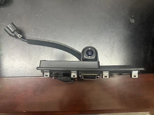 Cámara de visión trasera original OEM Hyundai Ioniq 2022-2023 n.º 99240GI600 - Imagen 1 de 5