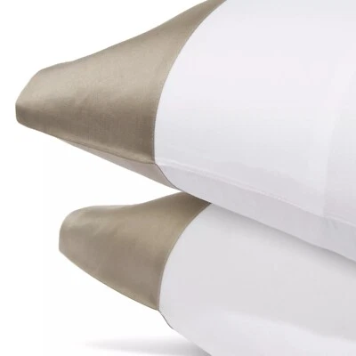 Par de fundas de almohada Hudson Park italianas percal King con puño de satén - blancas/plateadas  Foto 1 de 4