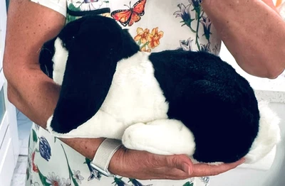 Russ Yomiko Lop Ear Conejo Negro Blanco Grande Tamaño Natural Juguete Realista 14” Foto 1 de 4