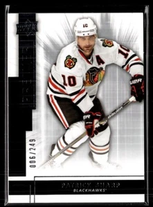 2014-15 UD PREMIER BASE /249 PATRICK SHARP BLACKHAWKS - Foto 1 di 1