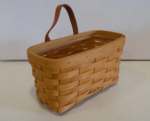 Medium Key Wall Hanging Basket w/ Protector 2001 Longaberger - NICE!! Cover