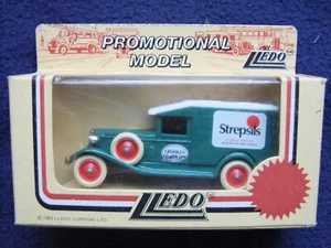 1936 Packard Van Lledo Days Gone DG18 & DG22 CLEARANCE - various available BOXED - Picture 1 of 18