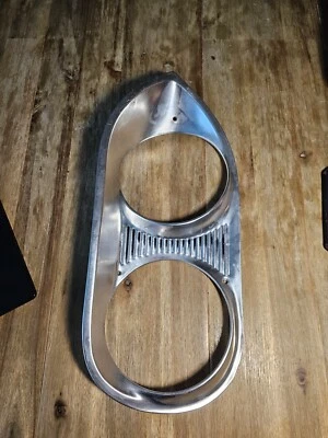 Bisel faro Chevrolet Corvair 1965 1966 1967 1968 1969 lado izquierdo Foto 1 de 2