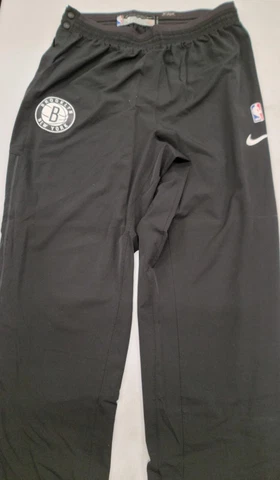 30412-4 Nike Brooklyn Nets TYLER ZELLER GAME USED 2017/18 Warm Up Pants COA Cover