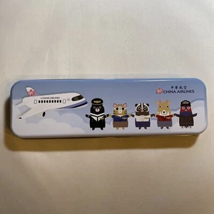 CHINA AIRLINES Scatola portamatite e pastello in metallo nuova - Foto 1 di 9