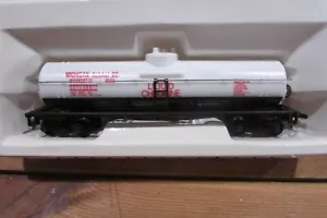 HO Scale Model Power 8033 40' Single Tank Car Michigan Alkali Co. - Picture 1 of 2