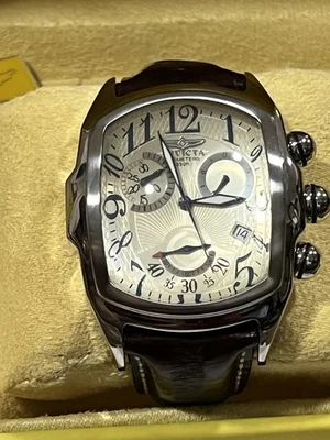 INVICTA LUPAH DRAGON # 2097  SWISS MADE CHRONO MINT 9/10 ALLIGATOR 🐊 BAND 100% - Image 1 of 4