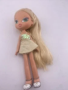 Bratz kids Cloe doll blonde hair, green eyes, - Picture 1 of 8
