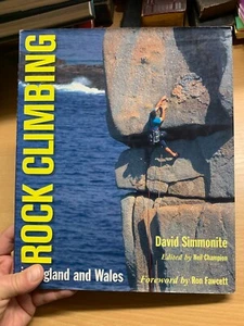 2000 "ROCK CLIMBING IN ENGLAND AND WALES" 1.1kg ILLUSTRATED HARDBACK BOOK (P6) - Picture 1 of 16