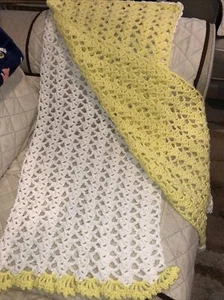 Scarf ~ Yellow/White Crocheted ~ 16" X 68" ~ Handmade ~ New - Picture 1 of 4