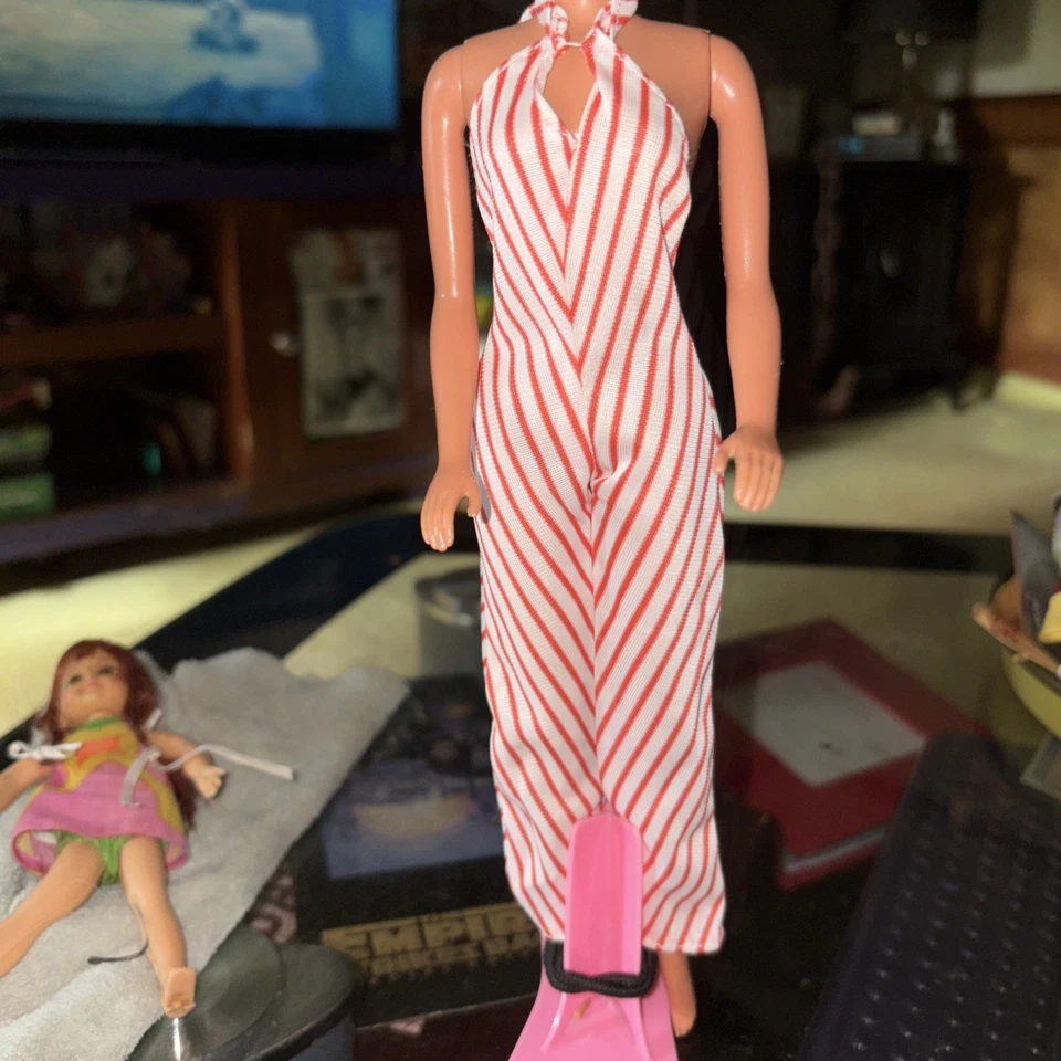 复古 BARBIE BEST BUY #9958 OUTFIT 红色白色条纹吊带连身裤 罕见 — 第 1/4 张图片
