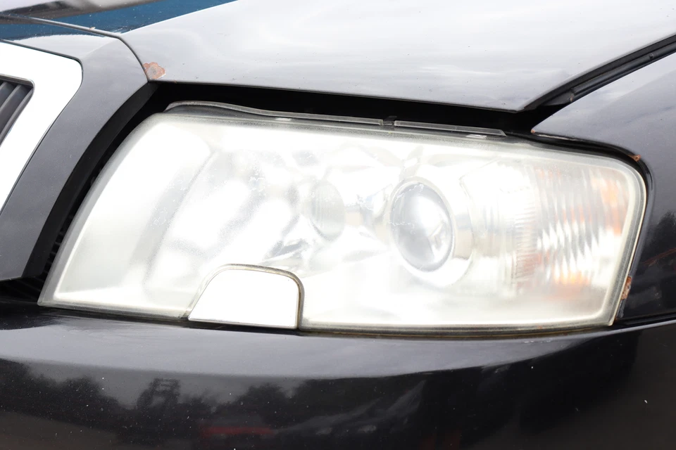 Skoda Superb 3U Scheinwerfer Xenon 3U1941017G links vorne (ohne Steuergeräte - Bild 1 von 2