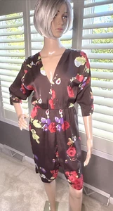 TUCKER Dress SILK Brown Floral Print Crepe V-Neck Bust 30" SMALL 95% SILK/Lycra - Picture 1 of 11