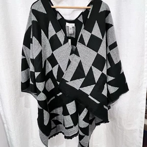 NWT Calvin Klein Cape Poncho Shawl Women's One Size Black Gray Colorblock - Picture 1 of 12