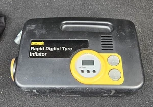 Halfords Rapid Digital tyre inflator car tyre & bike With Inbuilt Touch - Picture 1 of 2