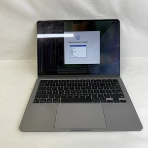 Apple MacBook Air 13 2022 Midnight Apple M2 3.49 GHz 256GB SSD 8GB RAM Cracked - Afbeelding 1 van 14