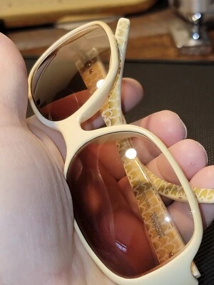 Michael  Kors M2610S White Tortoise Shell Sunglasses W/Gradient Lens WTS3 Exe.l - Image 1 of 4