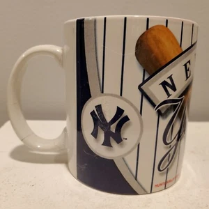 VTG New York Yankees Coffee Mug with Team Logo • Pinstripes - Bild 1 von 4