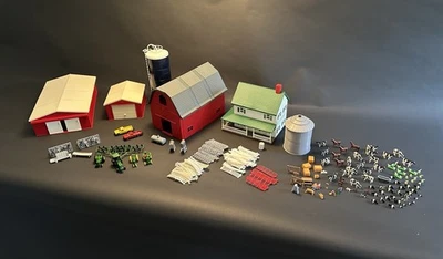 1/64 Ertl Farm Country Deluxe Farm Set Vintage 1990 - Image 1 of 4