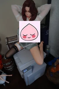 Statuina Statuina Muffin Studio Stampante Ragazza Resina Modello Regalo Limitato Da Collezione - Foto 1 di 3