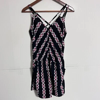 Top mameluco Xhilaration para mujer talla S multicolor a rayas geométricas Foto 1 de 4