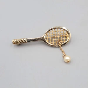 Vintage Avon Tennisschläger Brosche Kunstperlen baumeln goldfarben  - Bild 1 von 6