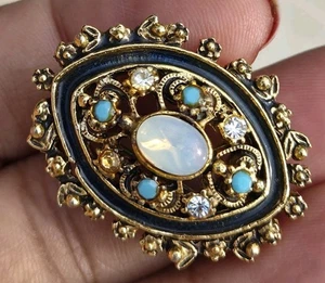Vintage FLORENZA Oval Cabochon Moonstone OVAL Green Stone Black ENAMEL PIN(1") - Picture 1 of 8