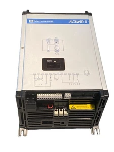 Telemecanique ALTIVAR 5 ATV45O75 Convertitore di frequenza Drive Inverter 0,75kW 1HP - Foto 1 di 7