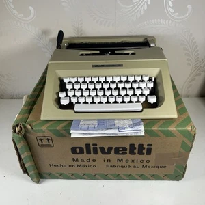 Vintage Olivetti Lettera 25 Portable Manual Typewriter With Box - Picture 1 of 13