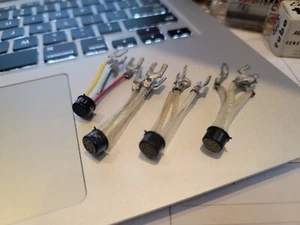 3 Used PNP GE 2N525 Germanium Transistors W/ Test Lugs - Picture 1 of 3