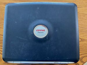 Compaq Presario 700 laptop Windows XP Home for PARTS OR REPAIR black