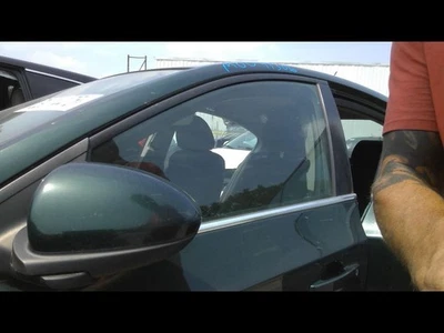 2014 Chevrolet Cruze Driver Side Power Mirror Assembly OEM Used 3565373 - Image 1 of 4