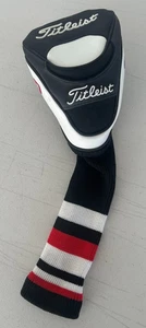 Cubierta para la cabeza del conductor Titleist Golf 910D - buen estado usada - Imagen 1 de 4