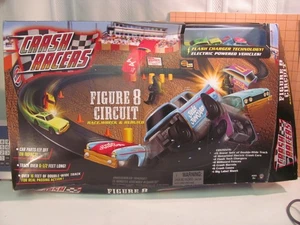 Juego de Vehículo Motorizado Figura 8 Circuitos Crash Racers - Imagen 1 de 9