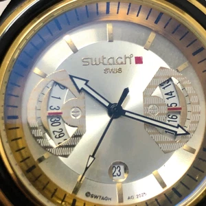 Reloj Swatch Irony Edición 2025 - Raro Hecho en Suiza Coleccionable Correa de Goma - Imagen 1 de 18