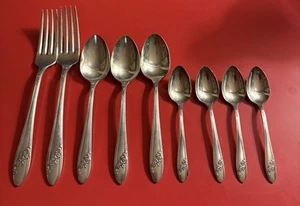 9ct Spoon 4.5” Sugar Forks Oneida Community QUEEN BESS II Tudor Silver Plate - Picture 1 of 8