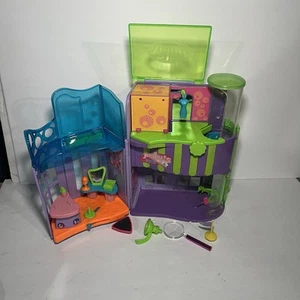 Polly Pocket Mini Mall Dolls House of Style Cafe Salon Set 2004 - Picture 1 of 6