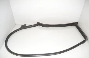 TESLA MODEL 3 Türdichtung hinten rechts 1090499 1090510-99-E 1090510 - Picture 1 of 5