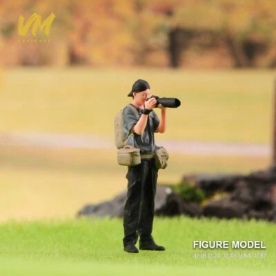 1/18 1/24 1/43 1/64 1/87 Professional landscape photographer Figure F Car Toys - Image 1 of 4