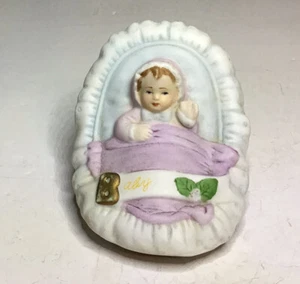 Enesco Baby In Basket Carrier Figurine Light Brown Or Red Hair 1987 - Picture 1 of 12