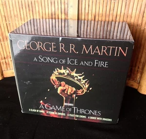 Box Set of 5 Paperback Books "A Song of Ice and Fire" by George Martin - Picture 1 of 4