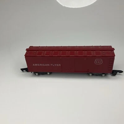 AMERICAN FLYER S GAUGE # 642 AMERICAN FLYER BOX CAR RED - Image 1 of 3