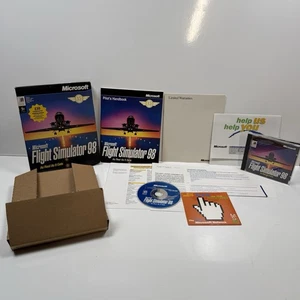 Microsoft Flight Simulator 98 PC CD-ROM con manuale pilota e inserti scatola - Foto 1 di 20