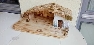 handgemachte Weihnachtskrippe aus Holz, evtl.Beleuchtung, Basis 40*60 / 55*26*20 - Bild 1 von 6