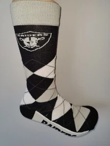 Las Vegas Raiders Mens Argyle NFL Team Crew Dress Socks Large - Picture 1 of 2