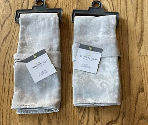NEW Threshold Target 2 pack of 2 dinner napkins (Total 4) white gray 20 x 20 - Picture 1 of 6