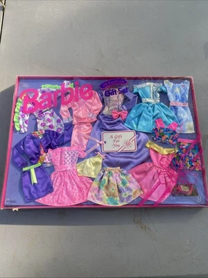 Barbie Doll 10 Complete Outfits Gift Pack Fashions 1994 - Image 1 of 4