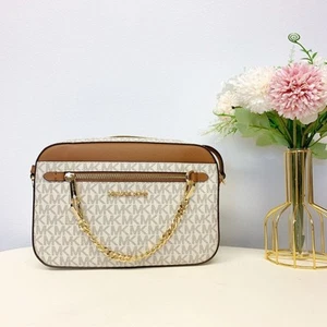 Michael Kors Jet Set Item 35S1GTTC9B Lg Zip Chain MK Sig Crossbody Bag Vanilla - Picture 1 of 8